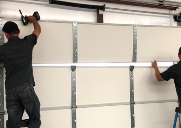 overhead garage door repair in Chatsworth